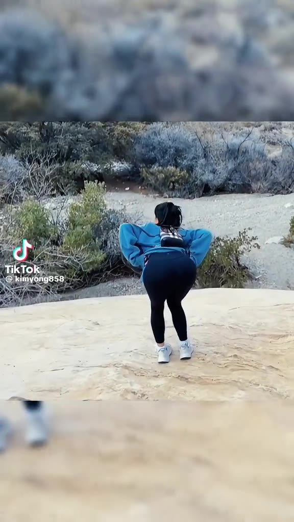 Red Rock Canyon Hike Turns Into an Unexpected Dance Break